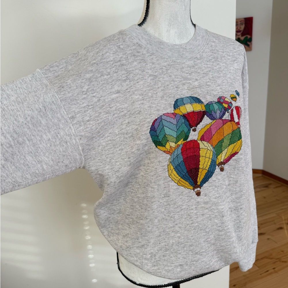 Hot air balloon embroidered 
Sturdy Sweatshirt by Lee Gray-  Colorful - Picture 6 of 11